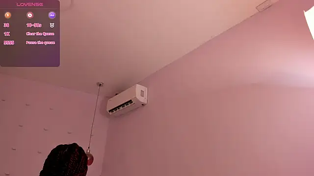 Maddyjohnsonn online show from December 11, 2024, 3:35 am