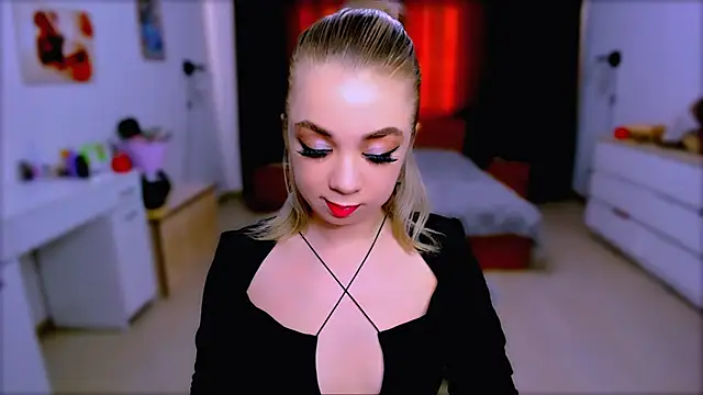 littleSiyfairy online show from September 17, 2025, 7:43 am