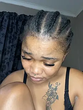 cardibabe online show from February 12, 2026, 10:53 pm