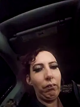 Snapshot of erinSmiles chatting on January 15, 2026, 4:38 am erinSmiles online show from January 15, 2026, 4:38 am