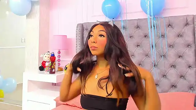 Snapshot of HaileeRoberts chatting on September 30, 2025, 12:44 pm HaileeRoberts online show from September 30, 2025, 12:44 pm