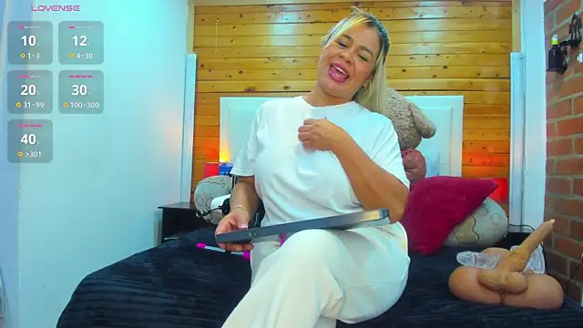 Dulcex69 online show from September 22, 2025, 12:00 pm