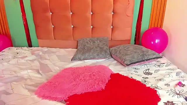 IamAlana  online show from February 17, 2025, 6:39 pm