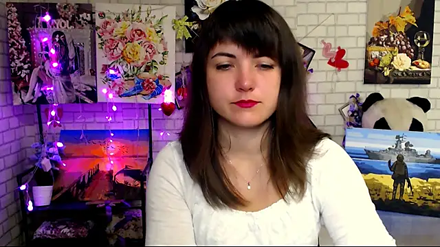 Darina M  online show from October 16, 2025, 4:32 am