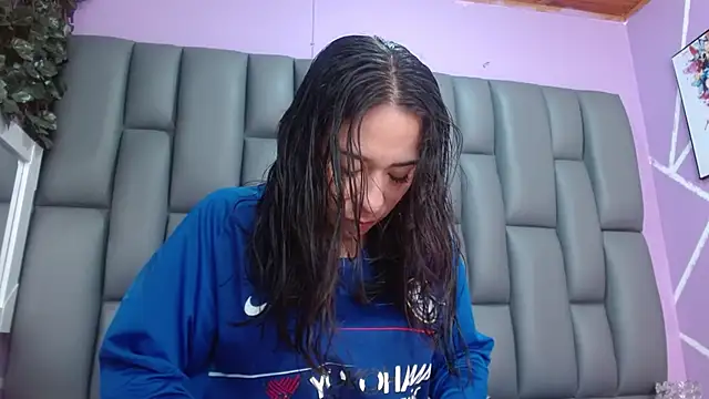 angelina ny online show from October 2, 2025, 1:36 pm