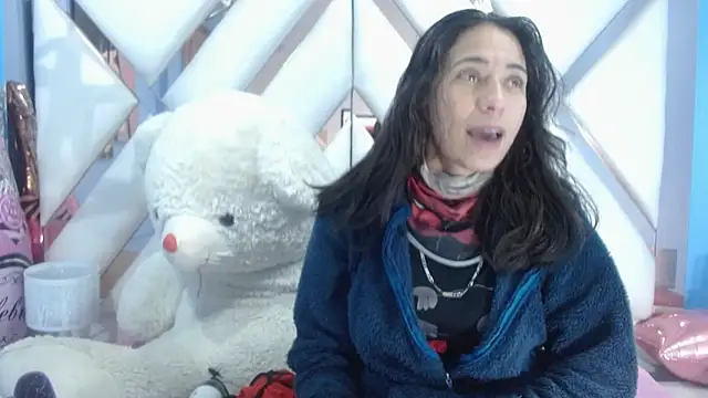 angelina ny online show from November 7, 2025, 1:59 pm