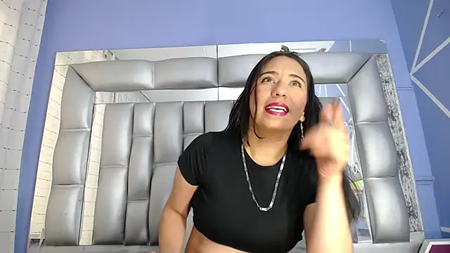 angelina ny online show from February 3, 2025, 7:42 pm