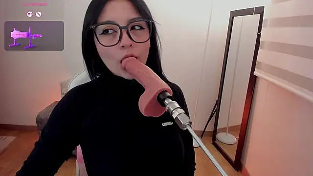 Snapshot of Hannya_moon chatting on May 27, 2026, 6:04 pm Hannya moon online show from May 27, 2026, 6:04 pm