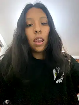 melody2429 online show from December 1, 2025, 5:08 am