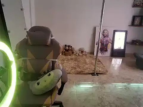 mandy berrys online show from April 18, 2026, 1:35 pm