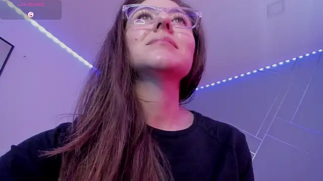 Ich Bin Julia online show from February 2, 2025, 4:11 pm