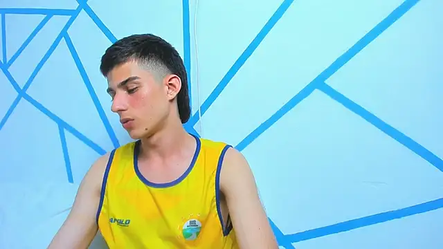 liam scott77 online show from December 12, 2024, 12:05 am