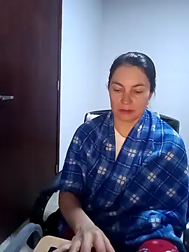 Snapshot of renata_hot1 chatting on March 5, 2025, 3:40 am renata hot1 online show from March 5, 2025, 3:40 am