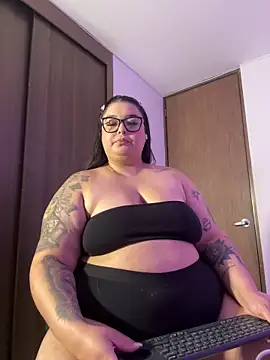 Apriilpeach  online show from March 17, 2025, 10:19 pm