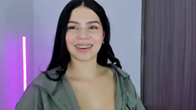 Natasha su  online show from October 26, 2025, 1:06 am