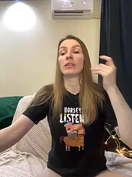 Snapshot of RachelBelI chatting on March 16, 2025, 11:15 pm RachelBelI online show from March 16, 2025, 11:15 pm