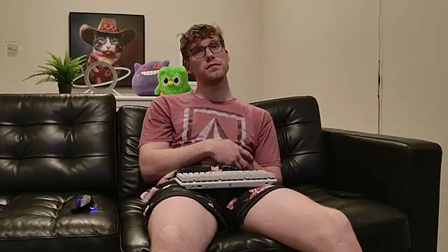 BlueEyedTallGuy94 online show from October 2, 2025, 1:09 am