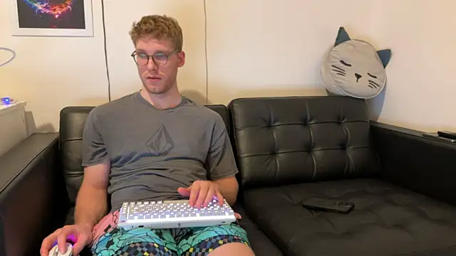 BlueEyedTallGuy94 online show from December 23, 2024, 6:11 am