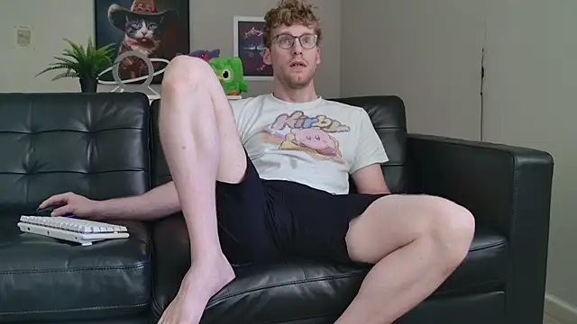 BlueEyedTallGuy94 online show from September 24, 2025, 6:58 pm