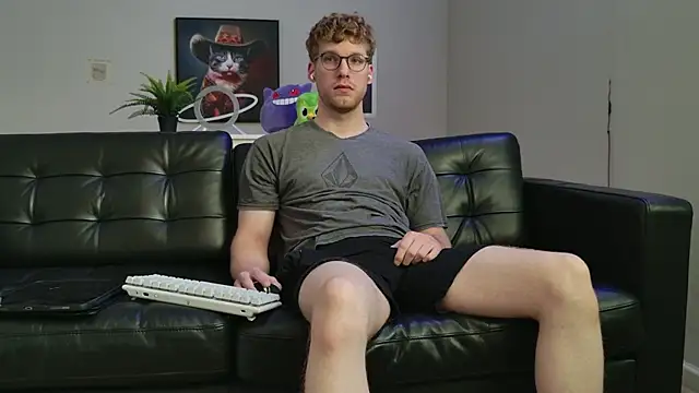 BlueEyedTallGuy94 online show from September 27, 2025, 5:52 pm