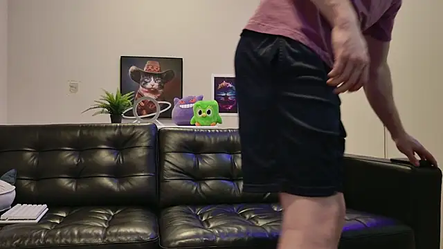 BlueEyedTallGuy94 online show from October 3, 2025, 12:58 am