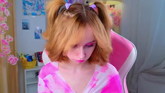 b4by LoL1 online show from May 18, 2026, 1:16 pm