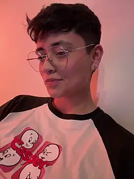 Ashley Chriss online show from January 26, 2025, 10:23 am