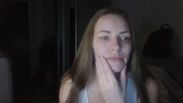 Snapshot of AnnaDiamond1 chatting on April 26, 2026, 9:45 pm AnnaDiamond1 online show from April 26, 2026, 9:45 pm