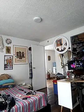 Siriss boyrag online show from February 25, 2026, 1:55 pm