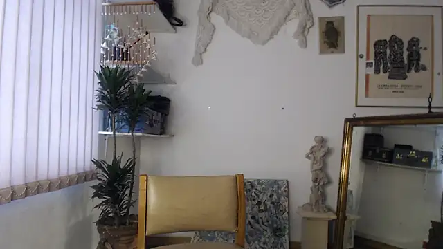 Siriss boyrag online show from September 29, 2025, 1:50 pm