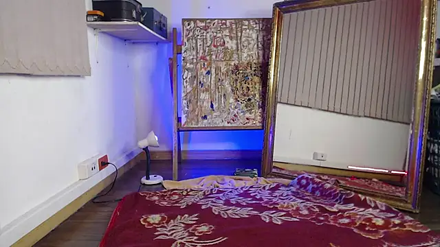 Siriss boyrag online show from March 8, 2025, 2:23 am