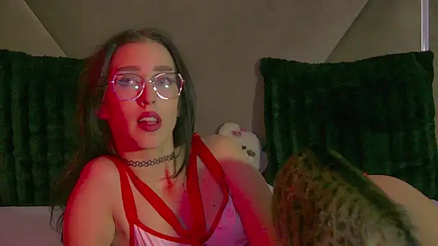 AishaHummer online show from December 3, 2025, 9:03 pm