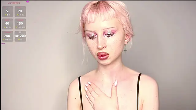 LinaEvans online show from February 5, 2026, 7:32 pm