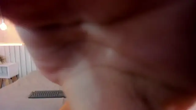 Snapshot of Aida_moreno chatting on March 17, 2025, 1:50 pm Aida moreno online show from March 17, 2025, 1:50 pm