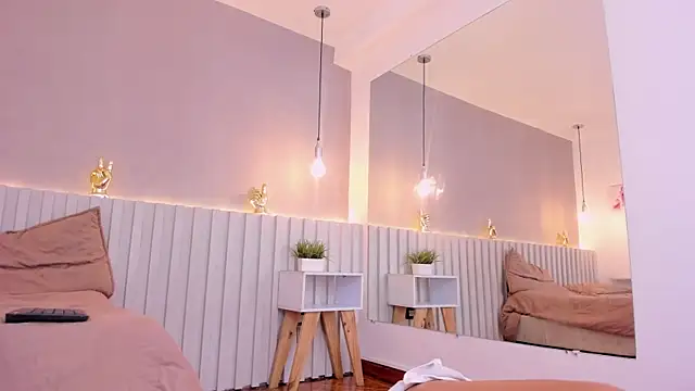 Snapshot of Aida_moreno chatting on March 21, 2025, 2:18 pm Aida moreno online show from March 21, 2025, 2:18 pm