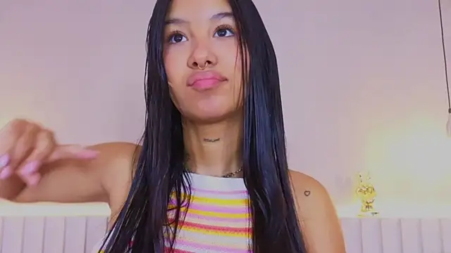 Snapshot of Aida_moreno chatting on September 19, 2025, 11:47 am Aida moreno online show from September 19, 2025, 11:47 am