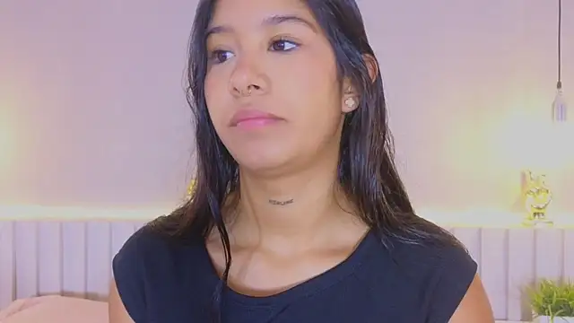 Snapshot of Aida_moreno chatting on September 11, 2025, 11:32 am Aida moreno online show from September 11, 2025, 11:32 am