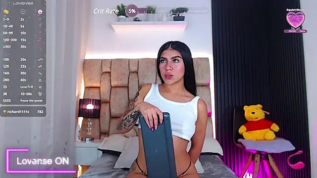 little sophie18 online show from February 26, 2025, 10:26 pm