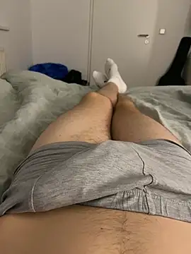 Snapshot of Nio-5 chatting on December 23, 2024, 8:14 pm Nio-5 online show from December 23, 2024, 8:14 pm