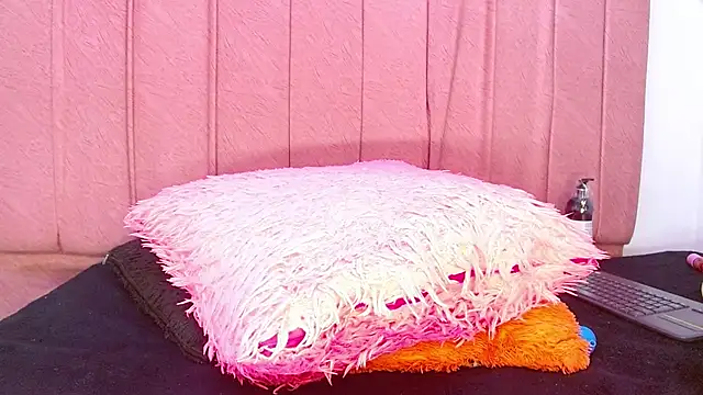 margiesfunnyhot303av online show from March 14, 2025, 7:48 am