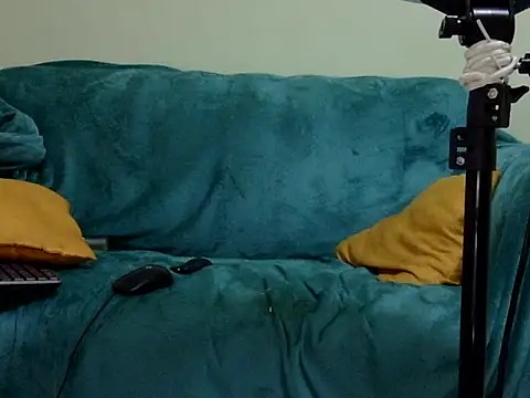 Snapshot of Squirt_ass_queen chatting on March 21, 2025, 3:22 am Squirt ass queen online show from March 21, 2025, 3:22 am