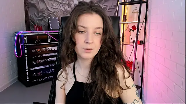 JackieByrd online show from September 14, 2025, 1:22 pm