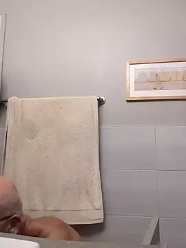 Sunnyboy7897 online show from December 15, 2024, 2:48 pm