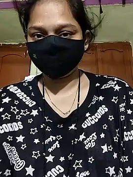 Snapshot of Kashish_18 chatting on June 1, 2026, 11:43 am Kashish 18 online show from June 1, 2026, 11:43 am