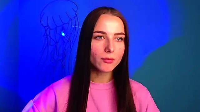 Eva Janee online show from October 6, 2025, 11:22 am