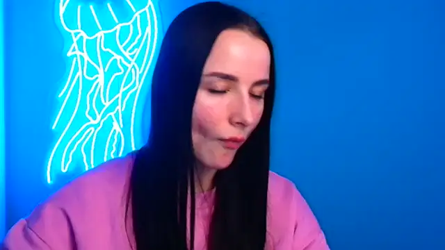 Eva Janee online show from March 3, 2025, 12:17 pm