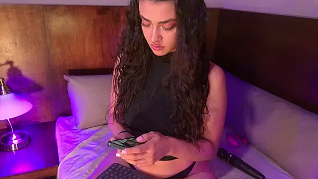 SeleneeEvanss online show from October 7, 2025, 11:00 am