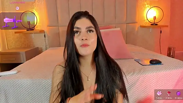 Snapshot of Amy-Saenz chatting on May 14, 2026, 8:17 pm Amy-Saenz online show from May 14, 2026, 8:17 pm