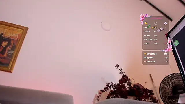 Snapshot of VeronicaGilss chatting on March 17, 2025, 11:24 pm VeronicaGilss online show from March 17, 2025, 11:24 pm