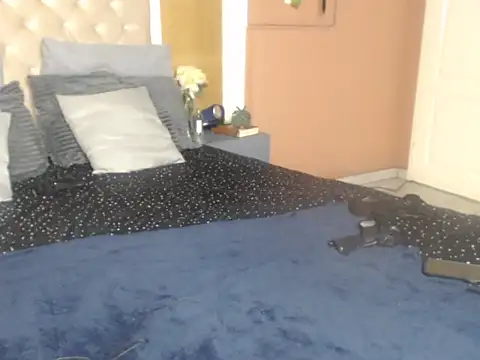 BlackJaguar30 online show from December 19, 2025, 6:10 pm